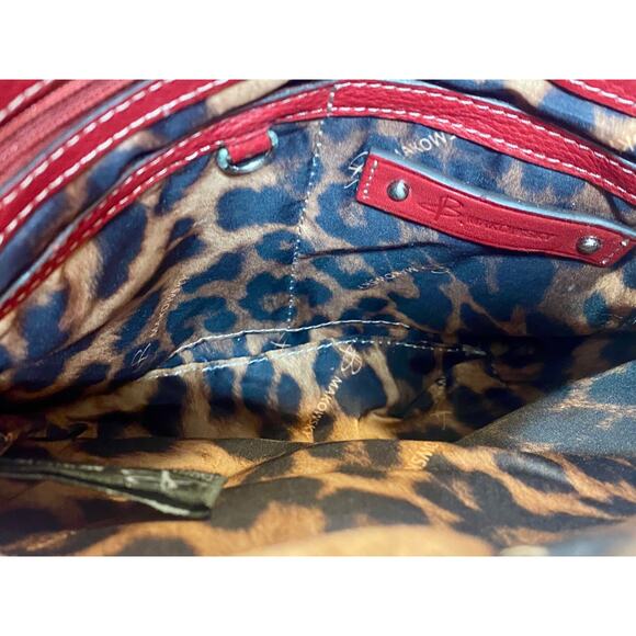 B. MAKOWSKY Purse Crossbody Red Pebbled Leather Shoulder Handbag with Keychain - Picture 11 of 13